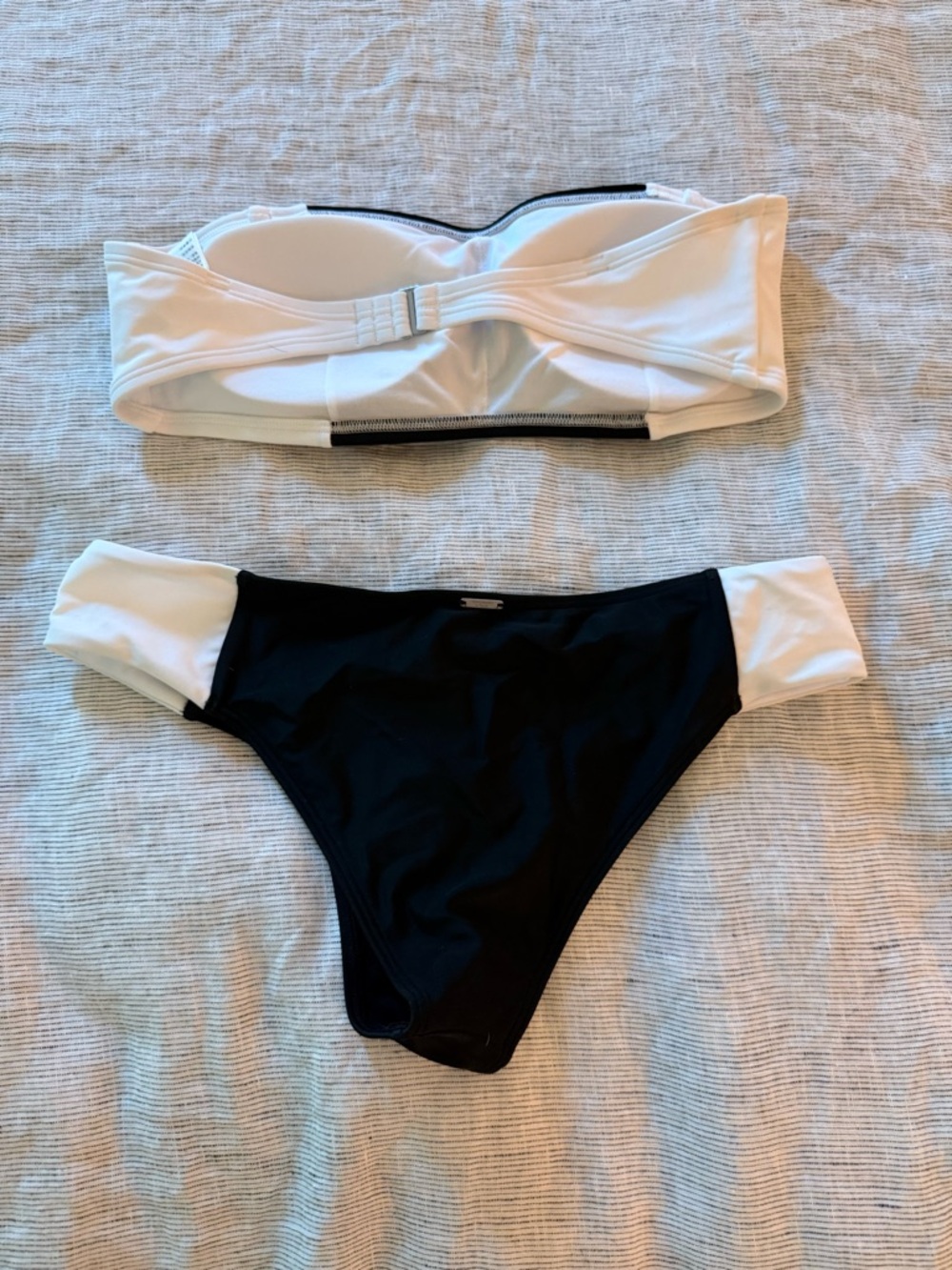 Abercrombie and Fitch Black/White Bandeau Bikini Set - Picture 4 of 4